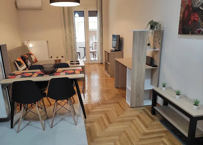 Alexandra \'S Home